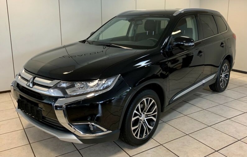 MITSUBISHI - Outlander 2.2 DI-D 4WD Intense MITSUBISHI - Outlander 2.2 DI-D 4WD Intense