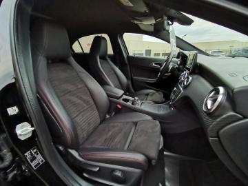 MERCEDES - A 180 Sport (3 di 4)