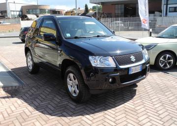 SUZUKI - Grand Vitara 1.9 DDiS 3p. (2 di 16)