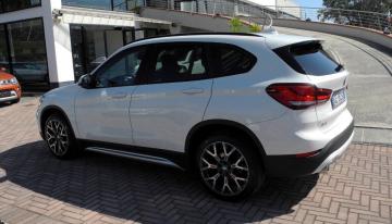 BMW - X1 sDrive18d xLine (4 di 14)