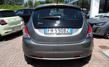 LANCIA - Ypsilon 1.2 69 CV 5p. GPL Ecochic Gold (5 di 13)