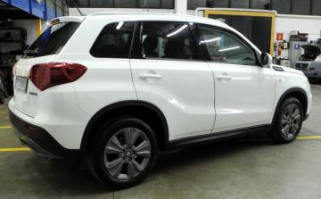 SUZUKI - Vitara 1.0 Boosterjet Cool (5 di 11)