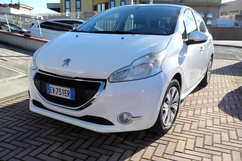 PEUGEOT - 1.2 VTi 82 CV 5 porte Active