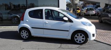 PEUGEOT - 107 1.0 68 CV 5p. Active 2Tronic (3 di 16)