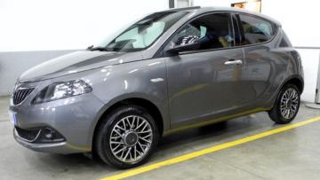 LANCIA - Ypsilon 1.0 FireFly 5 porte S&S Hybrid Silver Plus (4 di 11)