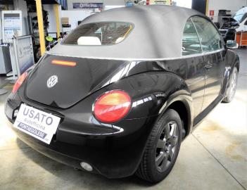 VOLKSWAGEN - New Beetle 1.9 TDI 101CV Cabrio (7 di 15)
