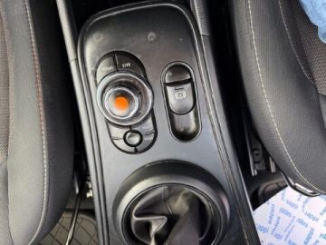 MINI - Mini Cooper D Business Countryman Aut. (9 di 15) MINI - Mini Cooper D Business Countryman Aut. (9 di 15)