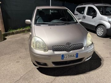 TOYOTA - Yaris 1.4 tdi D-4D 5p. Sol (2 di 6)