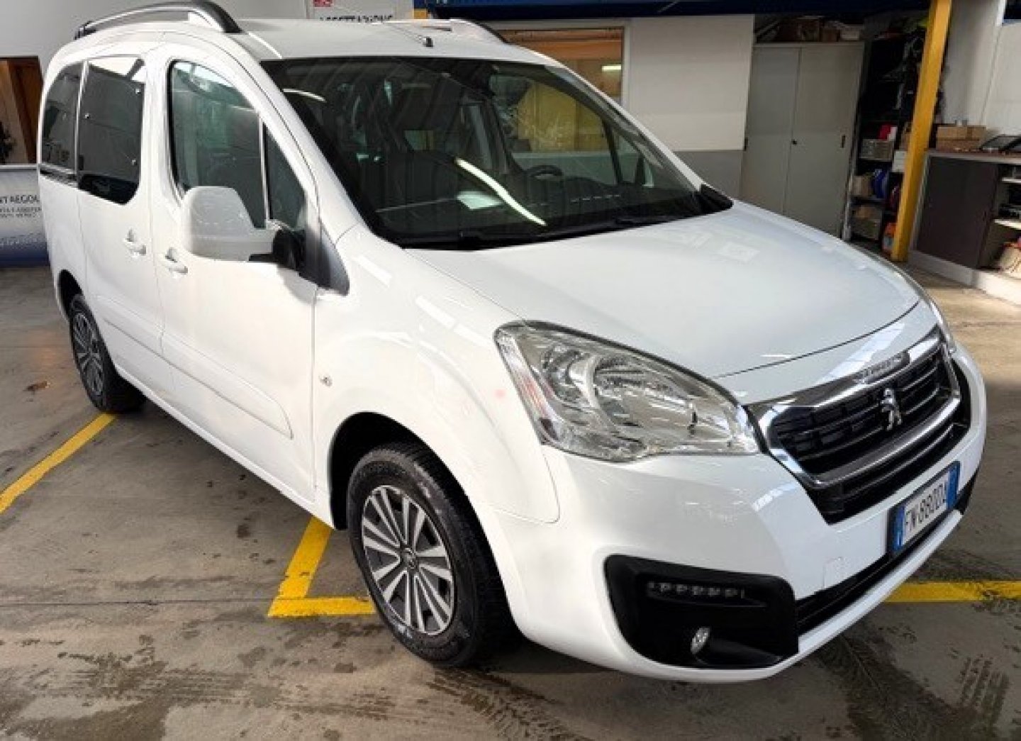 PEUGEOT Partner Tepee