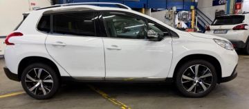 PEUGEOT - 2008 BlueHDi 120 S&S Allure (4 di 22)