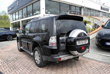 MITSUBISHI - Pajero 3.2 DI-D 16V A/T 5p. Instyle (4 di 21)