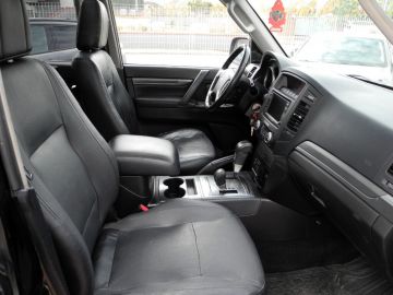 MITSUBISHI - Pajero 3.2 DI-D 16V A/T 5p. Instyle (8 di 21)