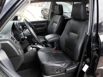 MITSUBISHI - Pajero 3.2 DI-D 16V A/T 5p. Instyle (10 di 21)