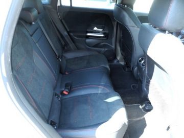 MERCEDES - EQA 250+ Sport (22 di 30)