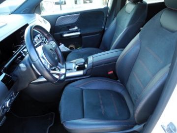 MERCEDES - EQA 250+ Sport (25 di 30)