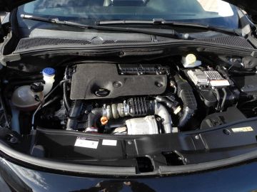 PEUGEOT - 2008 BlueHDi 120 S&S GT Line (23 di 23)