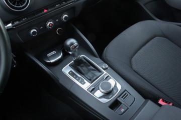 AUDI - A3 SPB 1.6 TDI 116CV S tronic Business (18 di 30)