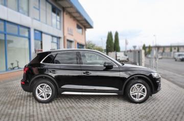 AUDI - Q5 35 TDI quattro S tronic Design (3 di 29)