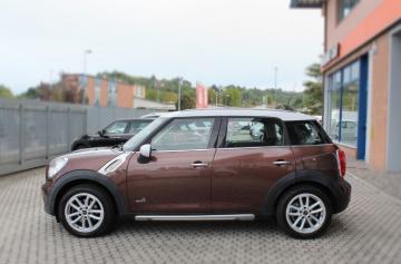 MINI - Mini Cooper D Countryman ALL4 (4 di 22)