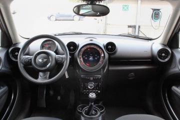 MINI - Mini Cooper D Countryman ALL4 (12 di 22)