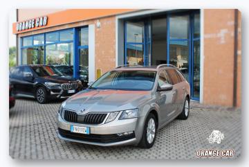 SKODA - Octavia 1.4 TSI Wagon Executive G-Tec (1 di 20)