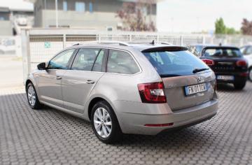 SKODA - Octavia 1.4 TSI Wagon Executive G-Tec (5 di 20)