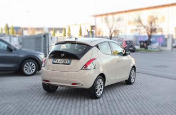 LANCIA - Ypsilon 1.3 MJT 95 CV 5p. S&S Gold (5 di 23)