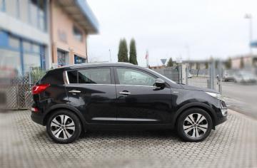 KIA - Sportage 2.0 CRDI AWD Class (3 di 23)