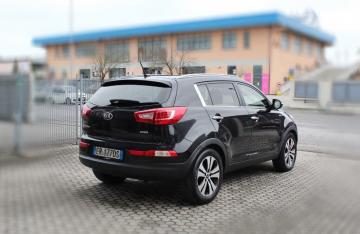 KIA - Sportage 2.0 CRDI AWD Class (5 di 23)