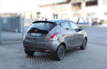 LANCIA - Ypsilon 1.0 FireFly 5 porte S&S Hybrid Platino (5 di 17)