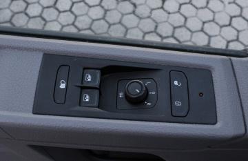 VOLKSWAGEN - Transporter 2.0 TDI 110CV PC Furgone Business (16 di 17)