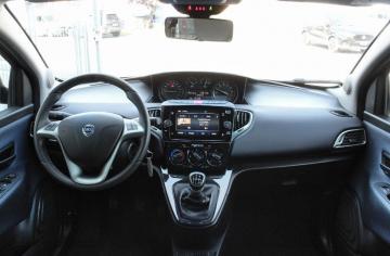 LANCIA - Ypsilon 1.0 FireFly 5 porte S&S Hybrid Gold Plus (12 di 18)