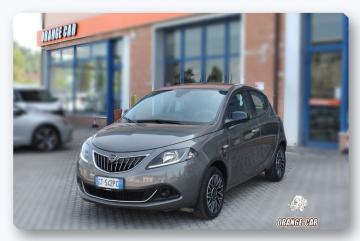 LANCIA - Ypsilon 1.0 FireFly 5 porte S&S Hybrid Platino (1 di 17)