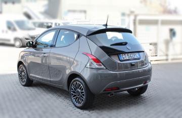 LANCIA - Ypsilon 1.0 FireFly 5 porte S&S Hybrid Platino (5 di 17)