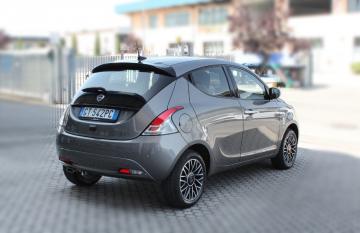 LANCIA - Ypsilon 1.0 FireFly 5 porte S&S Hybrid Platino (6 di 17)