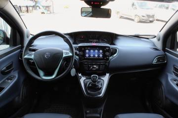 LANCIA - Ypsilon 1.0 FireFly 5 porte S&S Hybrid Platino (10 di 17)