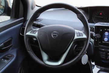LANCIA - Ypsilon 1.0 FireFly 5 porte S&S Hybrid Platino (15 di 17)