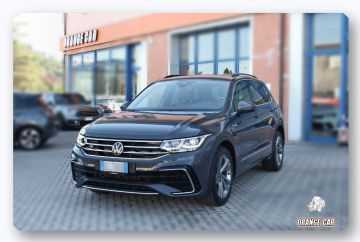 VOLKSWAGEN - Tiguan 2.0 TDI 150 CV SCR DSG R-Line (1 di 20)