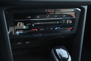 VOLKSWAGEN - Tiguan 2.0 TDI 150 CV SCR DSG R-Line (15 di 20)