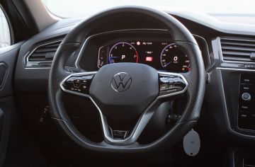 VOLKSWAGEN - Tiguan 2.0 TDI 150 CV SCR DSG R-Line (16 di 20)