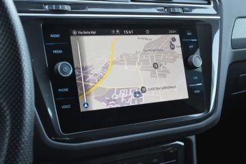 VOLKSWAGEN - Tiguan 2.0 TDI 150 CV SCR DSG R-Line (14 di 20)