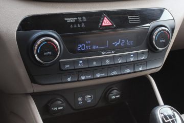 HYUNDAI - Tucson 1.7 CRDi XPossible (15 di 20)