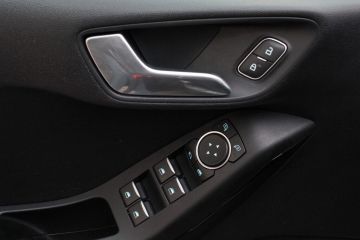 FORD - Fiesta 1.1 75 CV GPL 5 porte Connect (18 di 18)