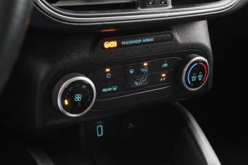 FORD - Focus 1.0 EcoBoost 125 CV automatico SW Active Co-Pilot (15 di 19)