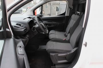 OPEL - Combo Cargo 1.5 Diesel 100CV S&S PC 650kg Edition (9 di 16)