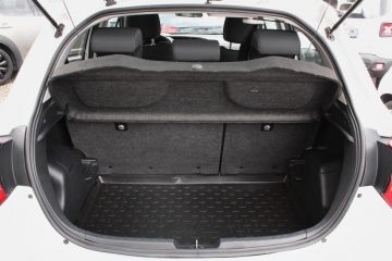 TOYOTA - 1.5 Hybrid 5 porte Active (10 di 18)