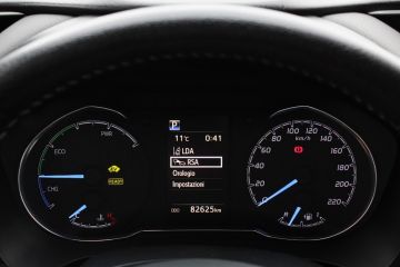 TOYOTA - 1.5 Hybrid 5 porte Active (12 di 18)