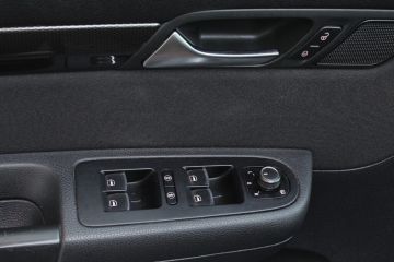 SEAT - Alhambra 2.0 TDI 115CV CR Advance (18 di 19)