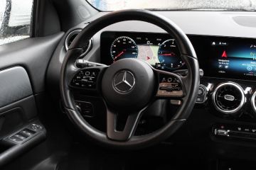 MERCEDES - GLA 180 d Automatic Sport Plus (15 di 18)