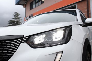 PEUGEOT - 2008 BlueHDi 110 S&S Allure (7 di 18)